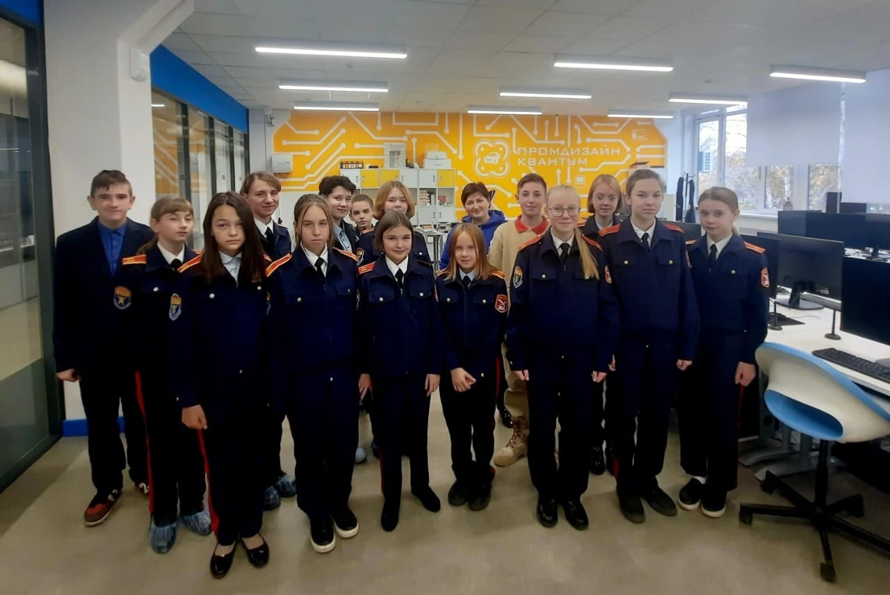 10 ноября кадеты 6-8 кл посетили Кванториум. Детский технопарк г. Димитровград.