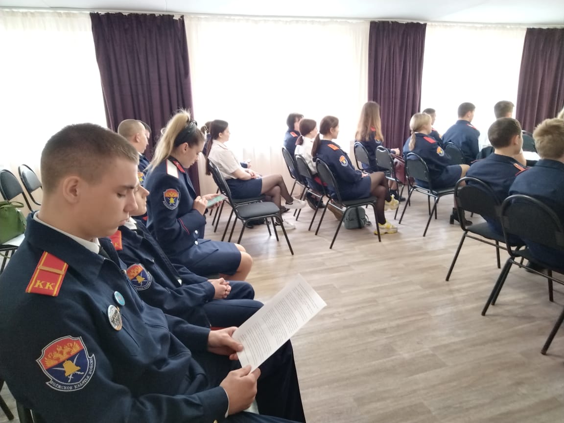 18 апреля 2022 г кадеты казачьих классов нашей школы приняли участие в в работе заседания  Ульяновского регионального отделения.